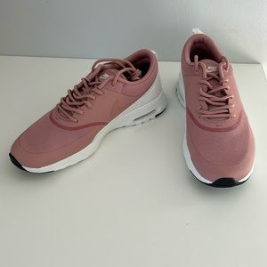 New without box Nike Thea Rose size 8